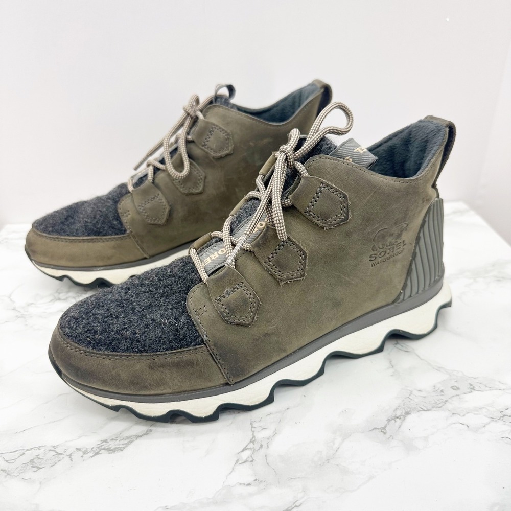 Sorel Kinetic‎ Caribou Quarry Green Short Waterproof Boots Size 8.5 Gorpcore